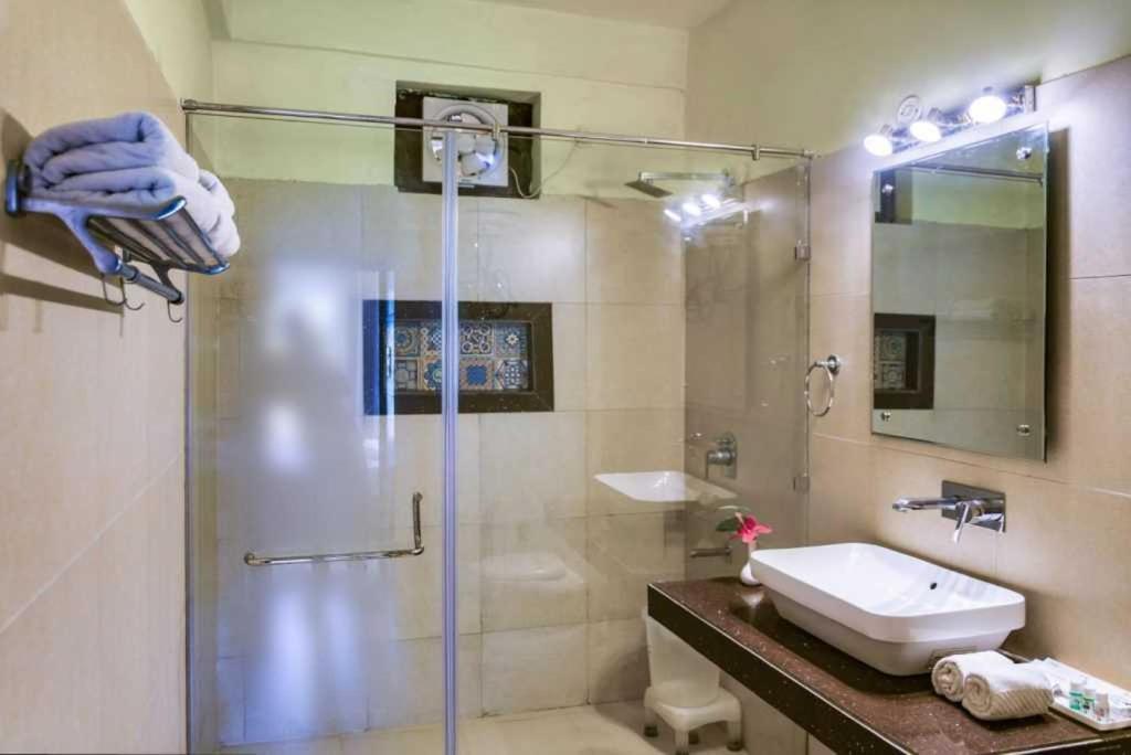 Palette Alaya Resort, Corbett Nainital Buitenkant foto